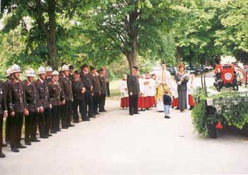 Tragkraftspritzensegnung Mai 2000