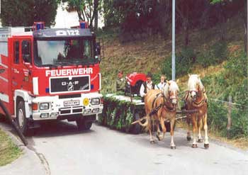 Tragkraftspritzensegnung Mai 2000
